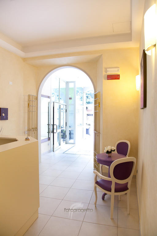 Albergo Roma Borgo Val di Taro Bagian luar foto