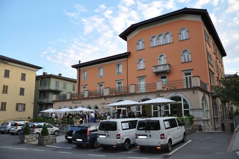 Albergo Roma Borgo Val di Taro Bagian luar foto